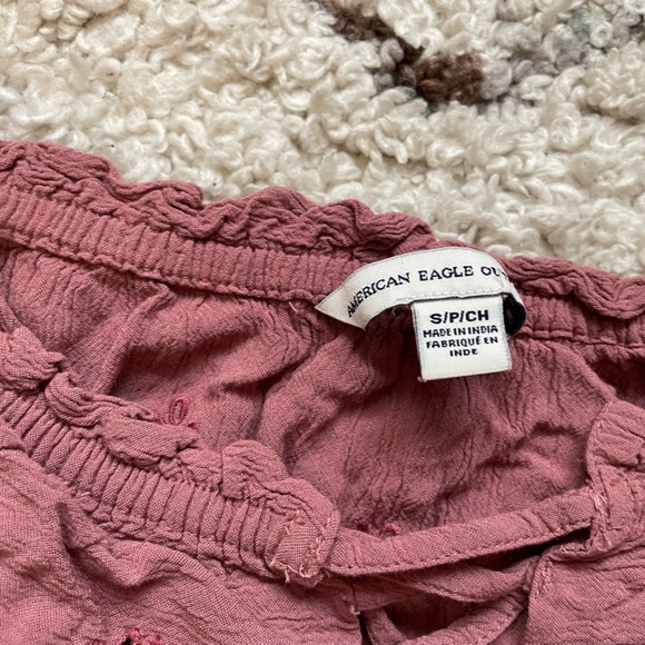 Pink off the shoulder crop top - Picture 3 of 3